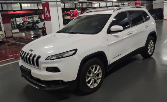 Jeep-自由光 2016款 2.4L 专业智能版